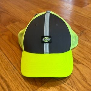 Dickies SnapBack hi-vis mesh hat